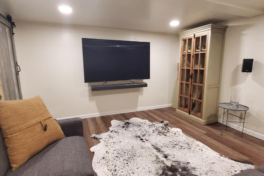 Luxury Dt Cottage - Free Parking - Self Check-In Anchorage Exterior photo